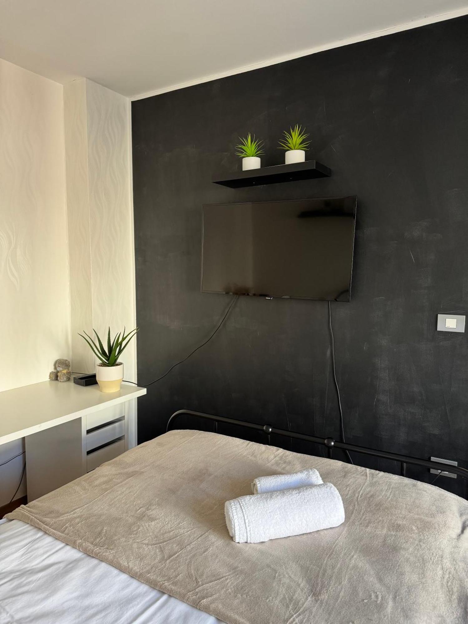 Titanium Apartment อิซอลา ภายนอก รูปภาพ