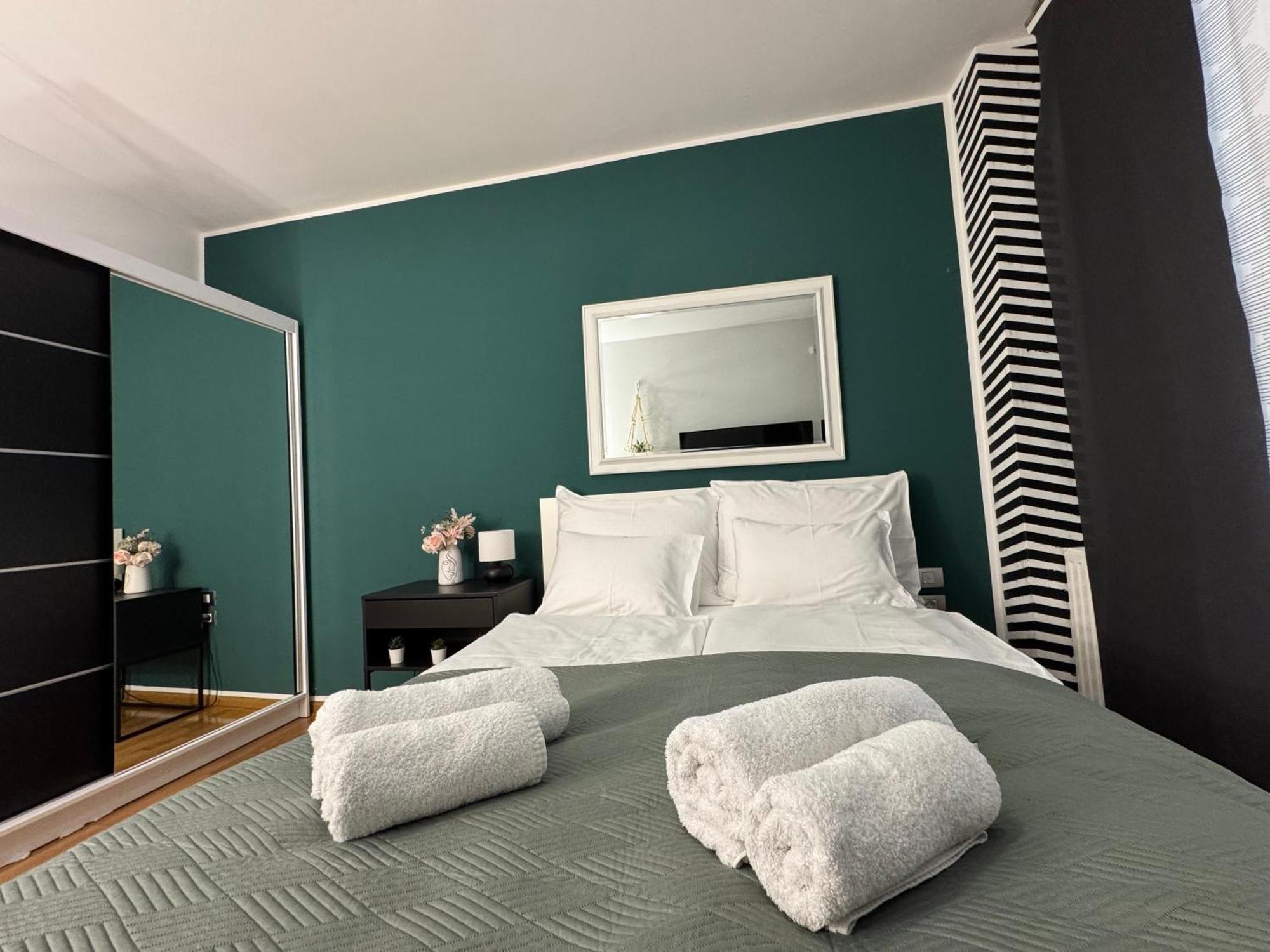 Titanium Apartment อิซอลา ภายนอก รูปภาพ